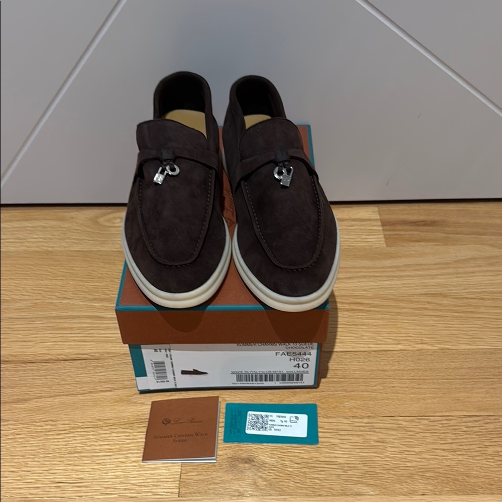 Loro Piana Brown Suede summer walk  new with tags EUR 40